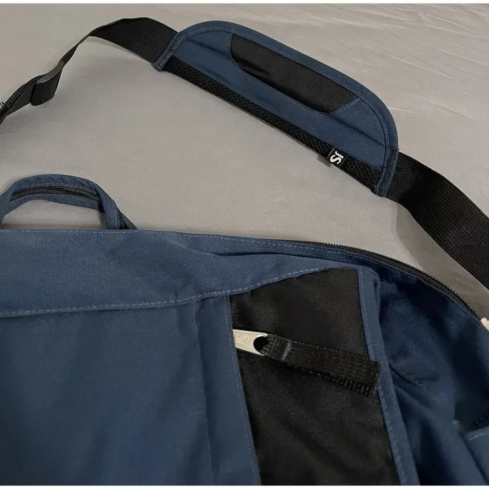 Jansport Georgia Tech GT Embroidered Messenger Bag Navy Blue Excellent Cond